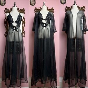 Vintage Peignoir Set Small